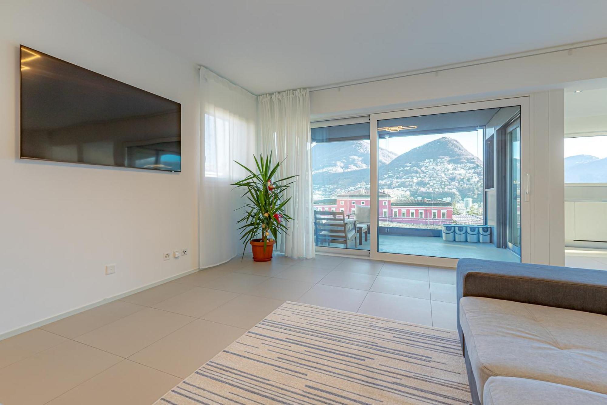 Imperial Of Lugano 3 With A Lake View Behind The Station And 10 Min From The Lake Of Лугано Экстерьер фото